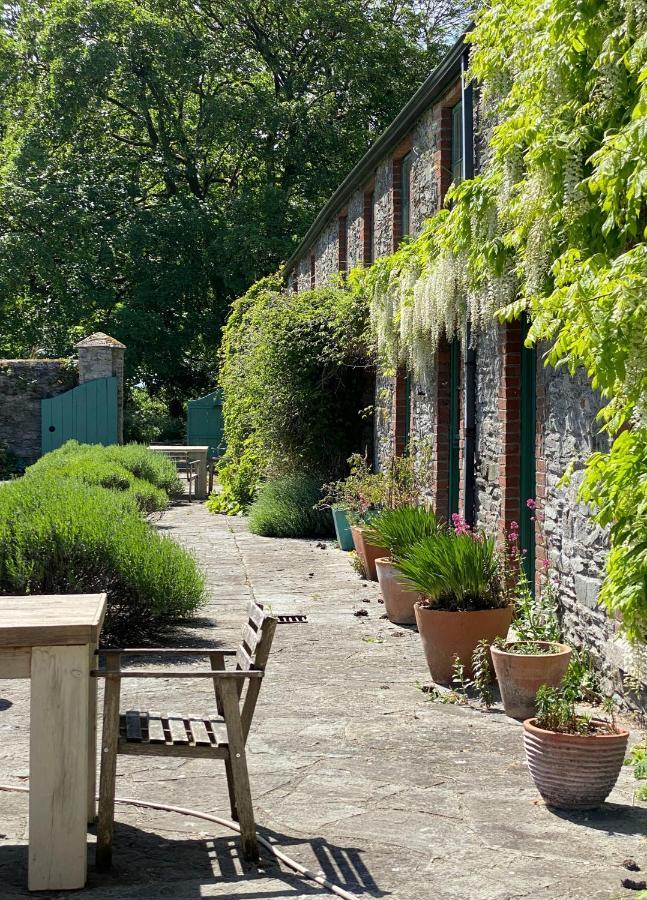 The Stable Yard House At Burtown House & Gardens Villa อาไธ ภายนอก รูปภาพ